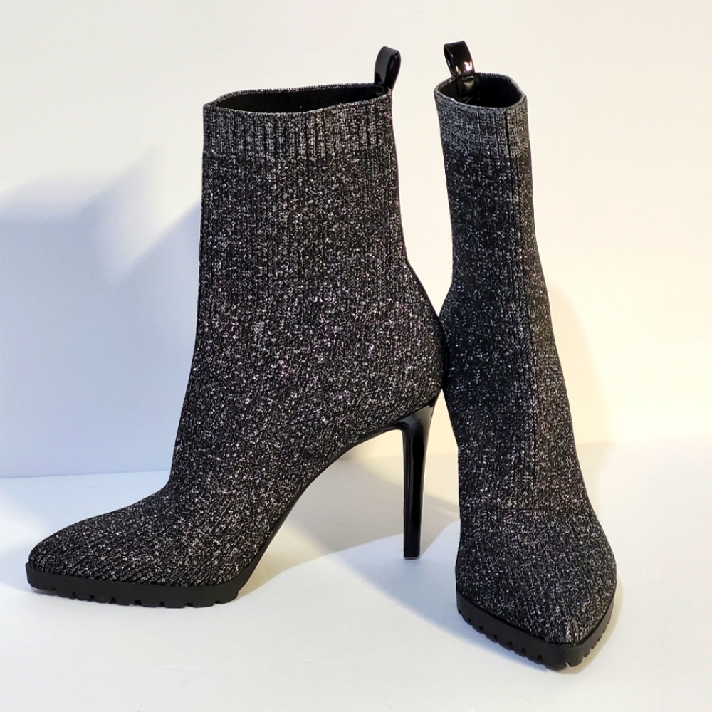 MIX NO. 6 Desirae Booties Womens 8½